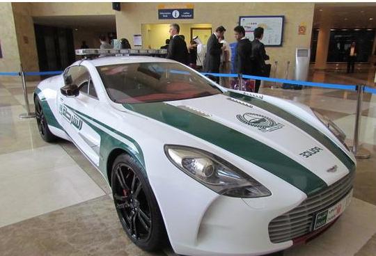Hallodubai Dubais Herrscher Mit Den Luxusautos