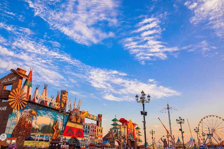Das Global Village lädt Gäste zur Teilnahme an der Ramadan-Walk-Challenge ein