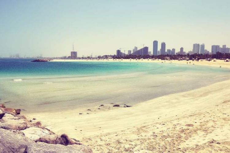 الهواء الطلق في شاطئ الممرز
