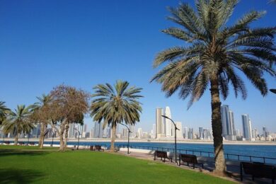 حديقة شاطئ الممزر: وجهتك المثالية للترفيه والاستجمام في دبي 1 حديقة شاطئ الممزر