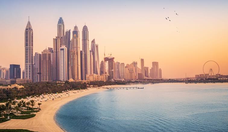 أفضل شواطئ دبي للسباحة 6 سنسيت بيتش أفضل شواطئ دبي للسباحة